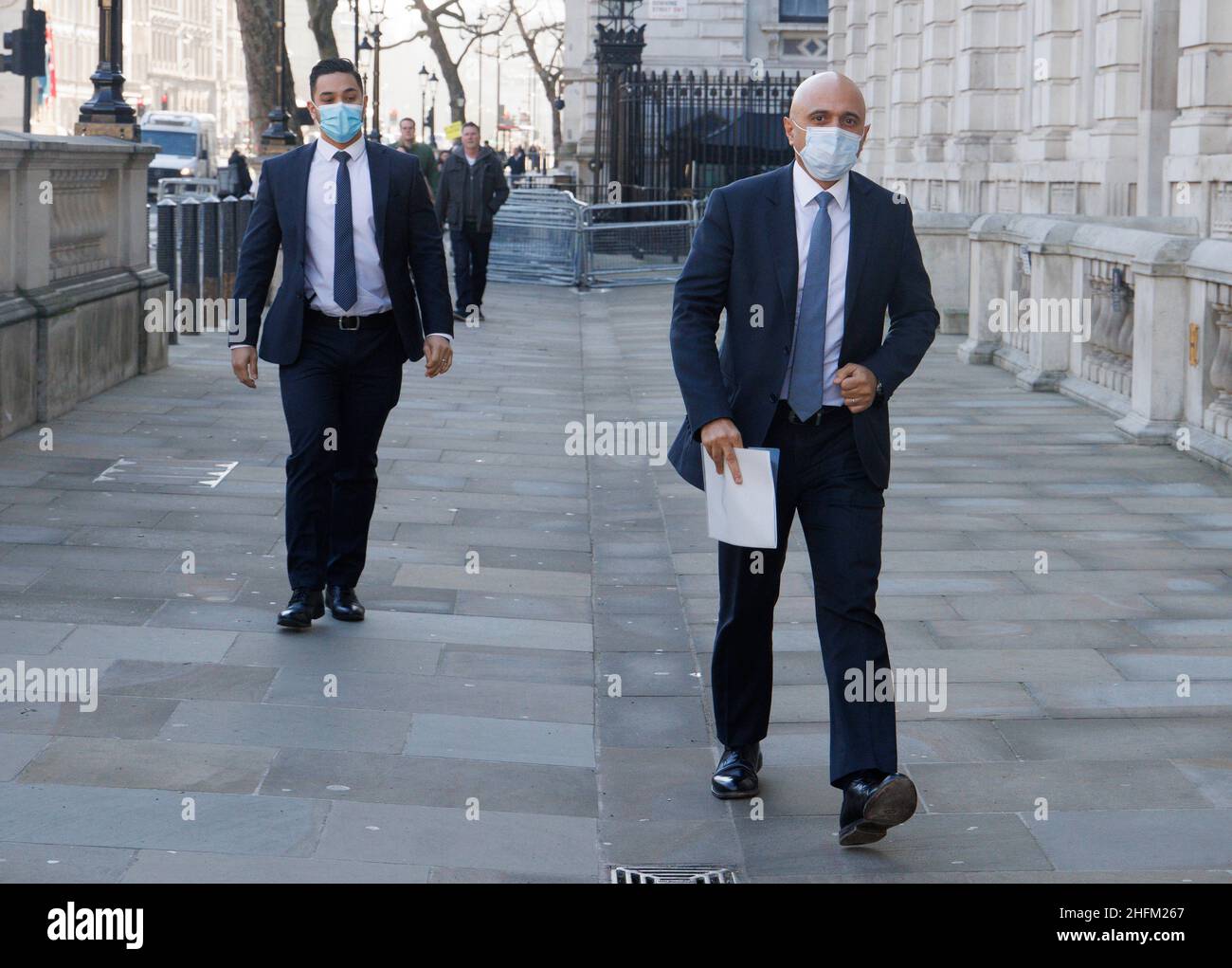 Londres, Royaume-Uni.17th janvier 2022.Sajid Javid, secrétaire d'État à la Santé et aux soins sociaux, arrive au bureau du Cabinet à Whitehall.Crédit : Mark Thomas/Alay Live News Banque D'Images