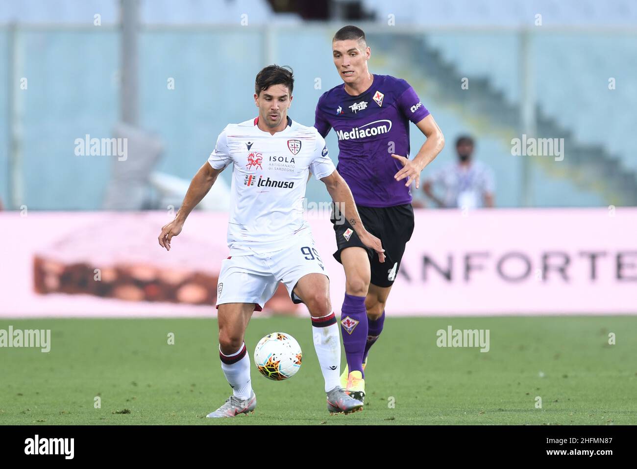 Lapresse - Jennifer Lorenzini 08 juillet 2020 Firenze (Italie) Sport Soccer Fiorentina - Cagliari Championnat italien de football League A TIM 2019/ 2020 - Stade "Artemio Franchi" dans le pic: Simeone, Vlahovic Banque D'Images