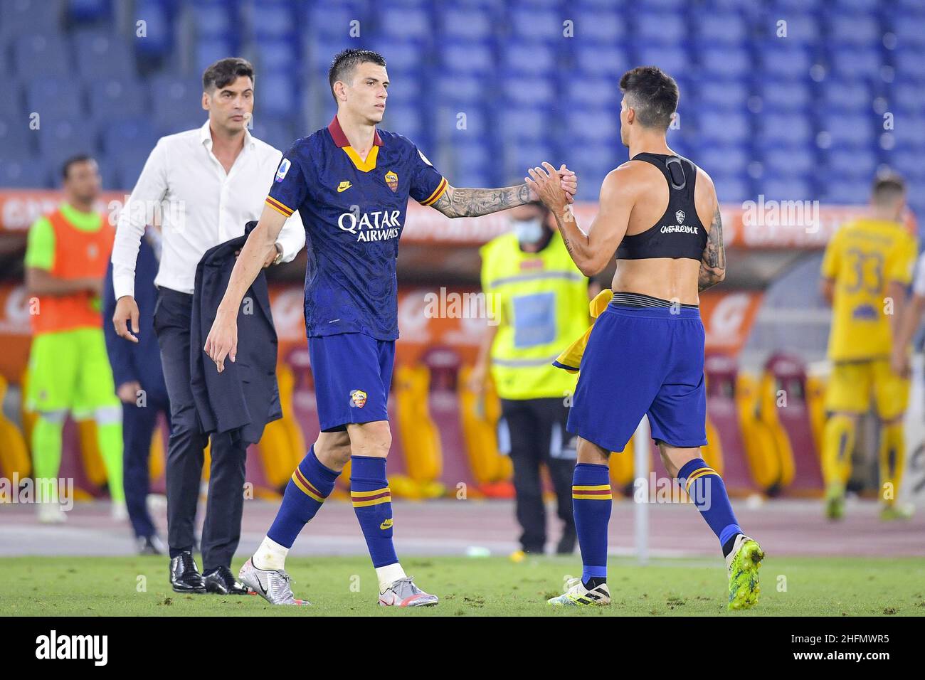 Fabio Rossi/AS Roma/Lapresse 15/07/2020 Rome (Italie) Sport Soccer Roma-Verona Ligue italienne de football série A Tim 2019/2020 - Stade Olimpic dans le pic: Roger Ibanez, Diego Perotti Banque D'Images