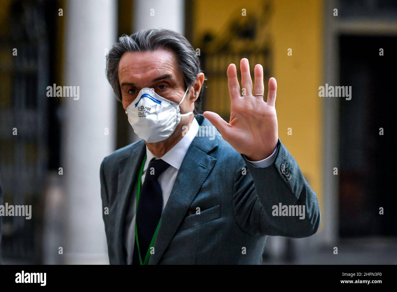 Claudio Furlan/Lapresse 27 avril 2020 Milan (Italie)politique arrivée du Premier ministre Giuseppe Conte dans la Préfecture pour un sommet avec les institutions milanaises sur la photo: Attilio Fontana Banque D'Images