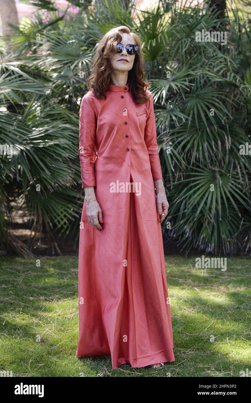 Appel "film Italie Sardegna Festival" - 3a edizione - jour 3.Nella foto:Isabelle Huppert photo Lapresse - Fabio Ferrari 25 juillet 2020 Cagliari, Italie Entertainment appel photo "Filming Italy Sardegna Festival" - édition 3rd - jour 3.Dans la photo: Isabelle Huppert Banque D'Images