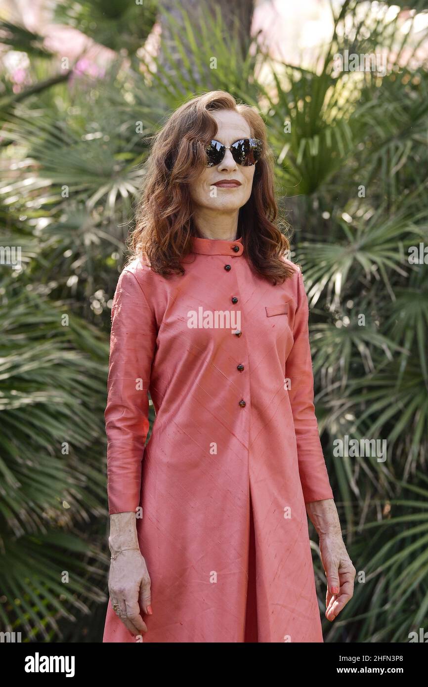 Appel "film Italie Sardegna Festival" - 3a edizione - jour 3.Nella foto:Isabelle Huppert photo Lapresse - Fabio Ferrari 25 juillet 2020 Cagliari, Italie Entertainment appel photo "Filming Italy Sardegna Festival" - édition 3rd - jour 3.Dans la photo: Isabelle Huppert Banque D'Images