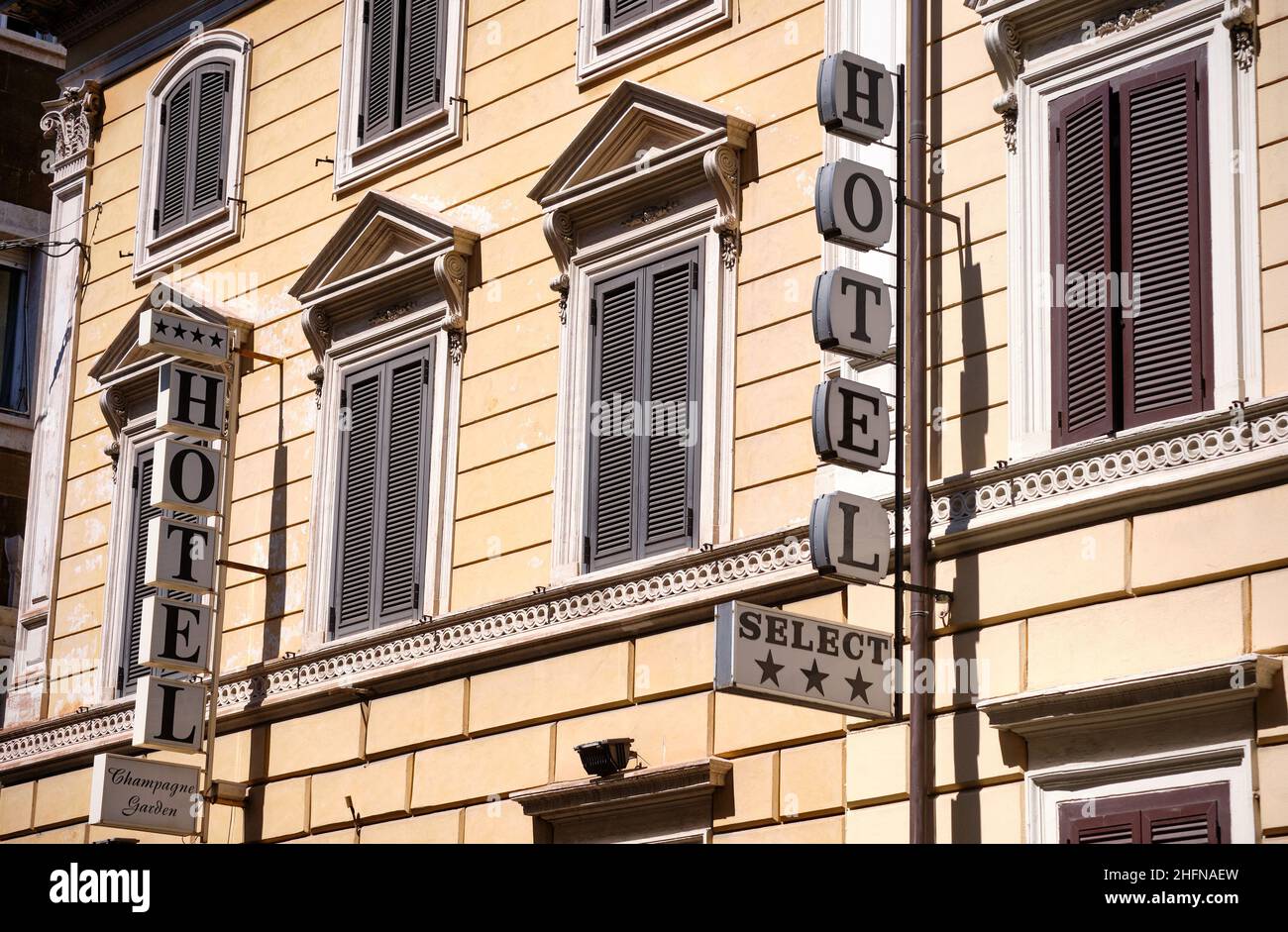 Mauro Scrobogna /Lapresse 06 août 2020 et#xA0; Rome, Italie Actualités crise économique - secteur hôtelier dans la photo: Hôtels fermés et installations touristiques Banque D'Images