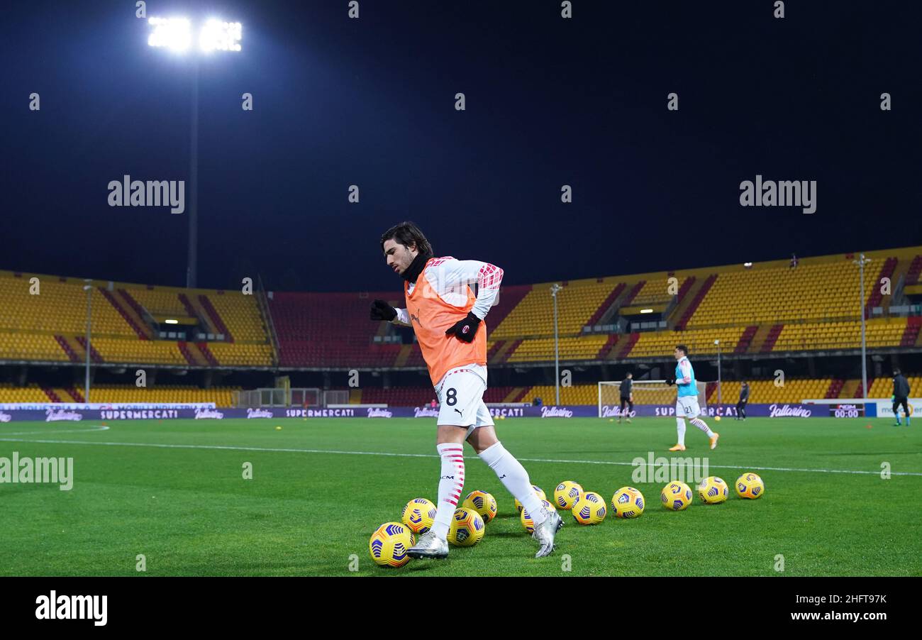 Lapresse - Spada 3rd janvier 2021 Benevento ( Italie ) Sport Soccer A.C.Milan- saison 2020-2021 - série A Benevento vs AC Milan dans la photo: Sandro Tonali Banque D'Images