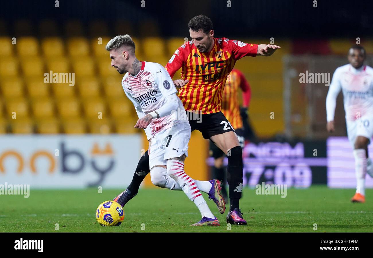 Lapresse - Spada 3rd janvier 2021 Benevento ( Italie ) Sport Soccer A.C.Milan- saison 2020-2021 - série A Benevento vs AC Milan dans la photo: Samu Castillejo Banque D'Images