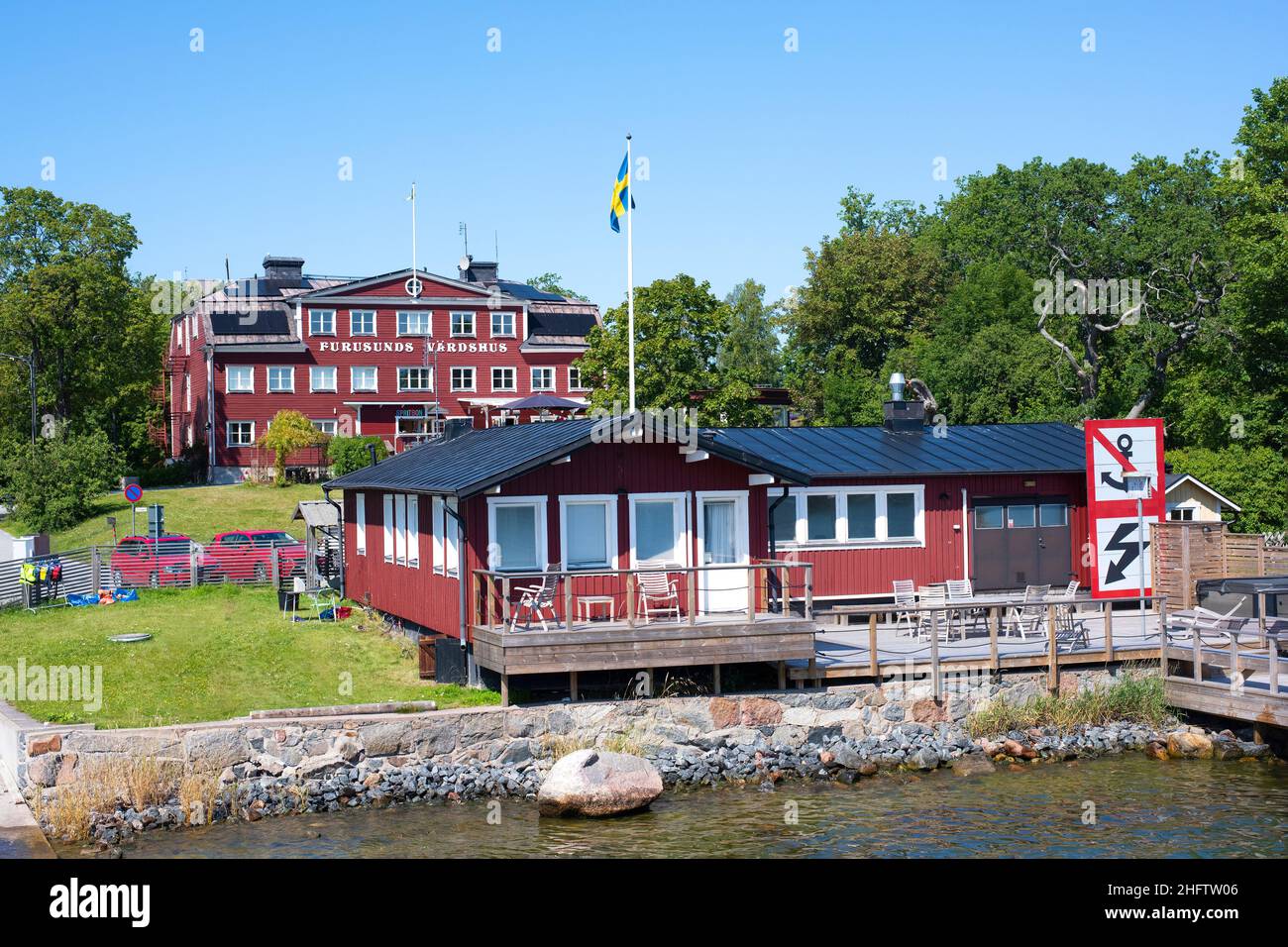 Vue sur Furusunds Värdshus dans l'archipel de Stockholm Banque D'Images