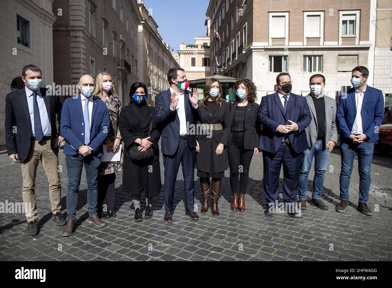 Roberto Monaldo / Lapresse 25-02-2021 Rome (Italie) Matteo Salvini et les nouveaux sous-secrétaires du parti de la Ligue rencontrent la presse dans le pic Gianmarco Centenaio, Alessandro Morelli, Stefania Pucciarelli, Vannia Gava, Matteo Salvini,Lucia Borgonzonzoni, Tiziana Nisini, Claudio Durigon, Rossano Sasso, Nicola Molteni Banque D'Images