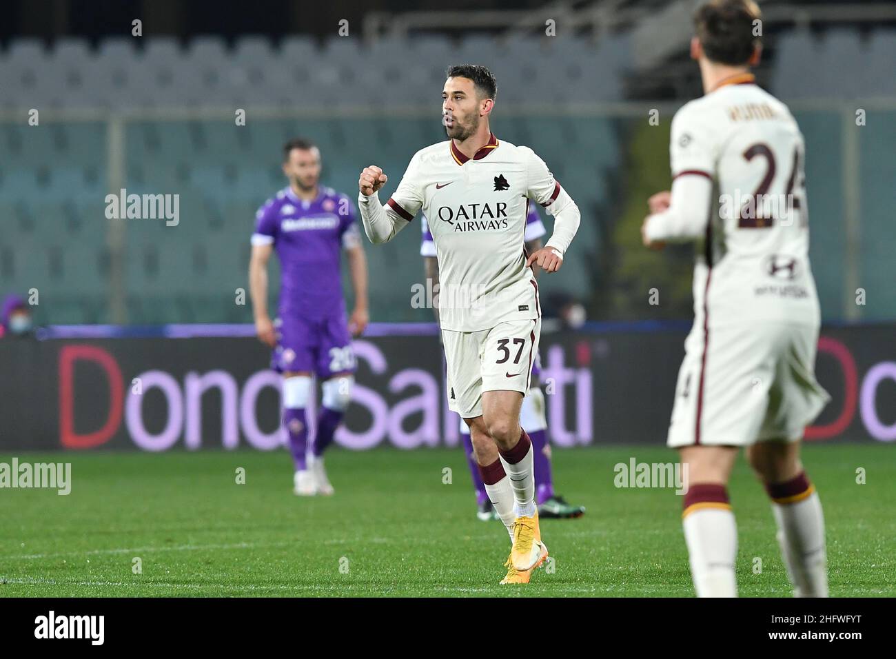 Lapresse - Jennifer Lorenzini 03 Mars 2021 Firenze (Italie) Sport Soccer Fiorentina - Roma Italian football Championship League A TIM 2020/ 2021 - Stade 'Artemio Franchi' dans le pic: Spinazzola fête après avoir atteint le but 0-1 Banque D'Images