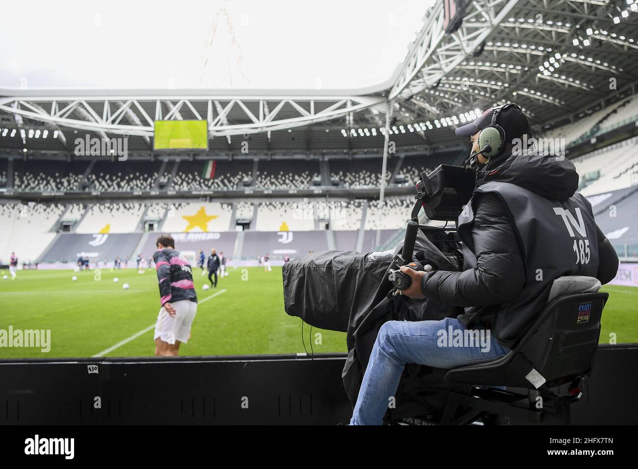 Marco Alpozzi/Lapresse 11 avril 2020 Turin, Italie football sportif Juventus vs Gênes - Ligue italienne de football A TIM 2020/2021 - Allianz Stadium in the pic: stade de football caméraman Banque D'Images