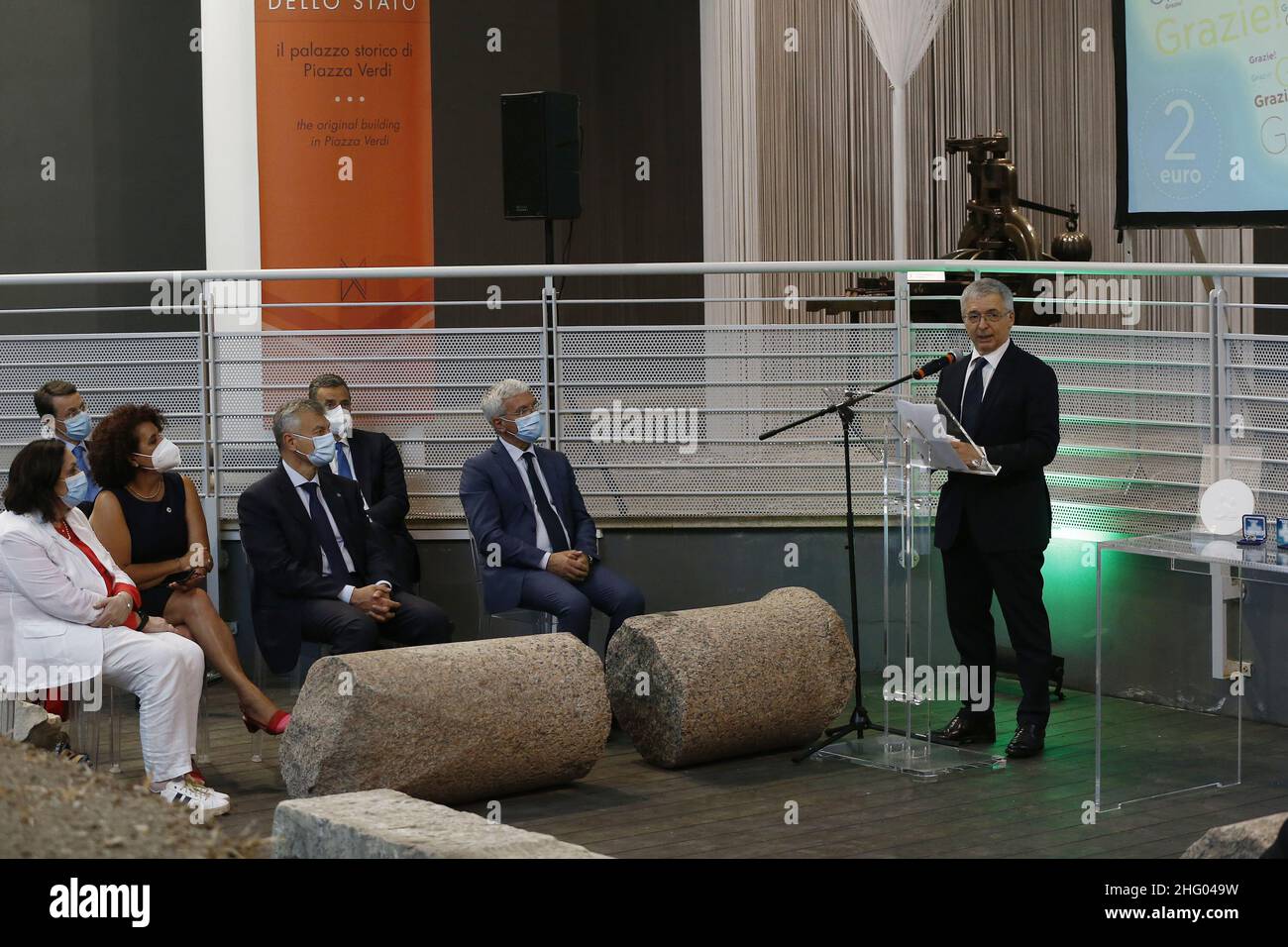 Cecilia Fabiano/ Lapresse 22 juin 2021 Roma (Italie) Actualités : Présentation au Musée de la monnaie à Rome de la pièce d'argent dédiée aux professions de la santé, émise par le MEF et minée par la monnaie italienne dans le cadre de la Collection Numismatique 2021 dans le pic : Daniele Franco Banque D'Images