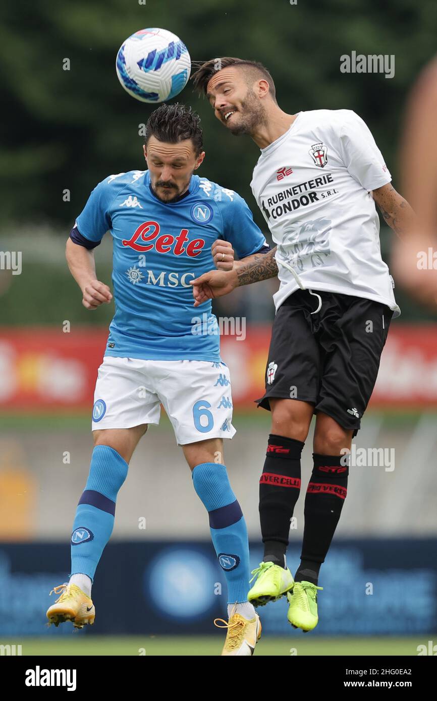 Lapresse 24 juillet 2021 Dimaro Folgarida, Italie match d'été amical SSC Napoli vs Pro Vercelli dans le pic: Mario Rui (SSC Napoli) Banque D'Images