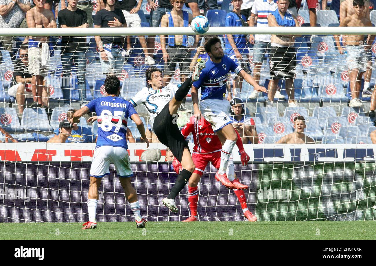 Lapresse - Tano Pecoraro 12 septembre 2021 City Genova - (Italie) Sport Soccer Sampdoria vs Inter-Italian football Championship League A TIM 2021/2022 - "Luigi Ferraris" Stade dans le pic: Darmian, bereszynski Banque D'Images