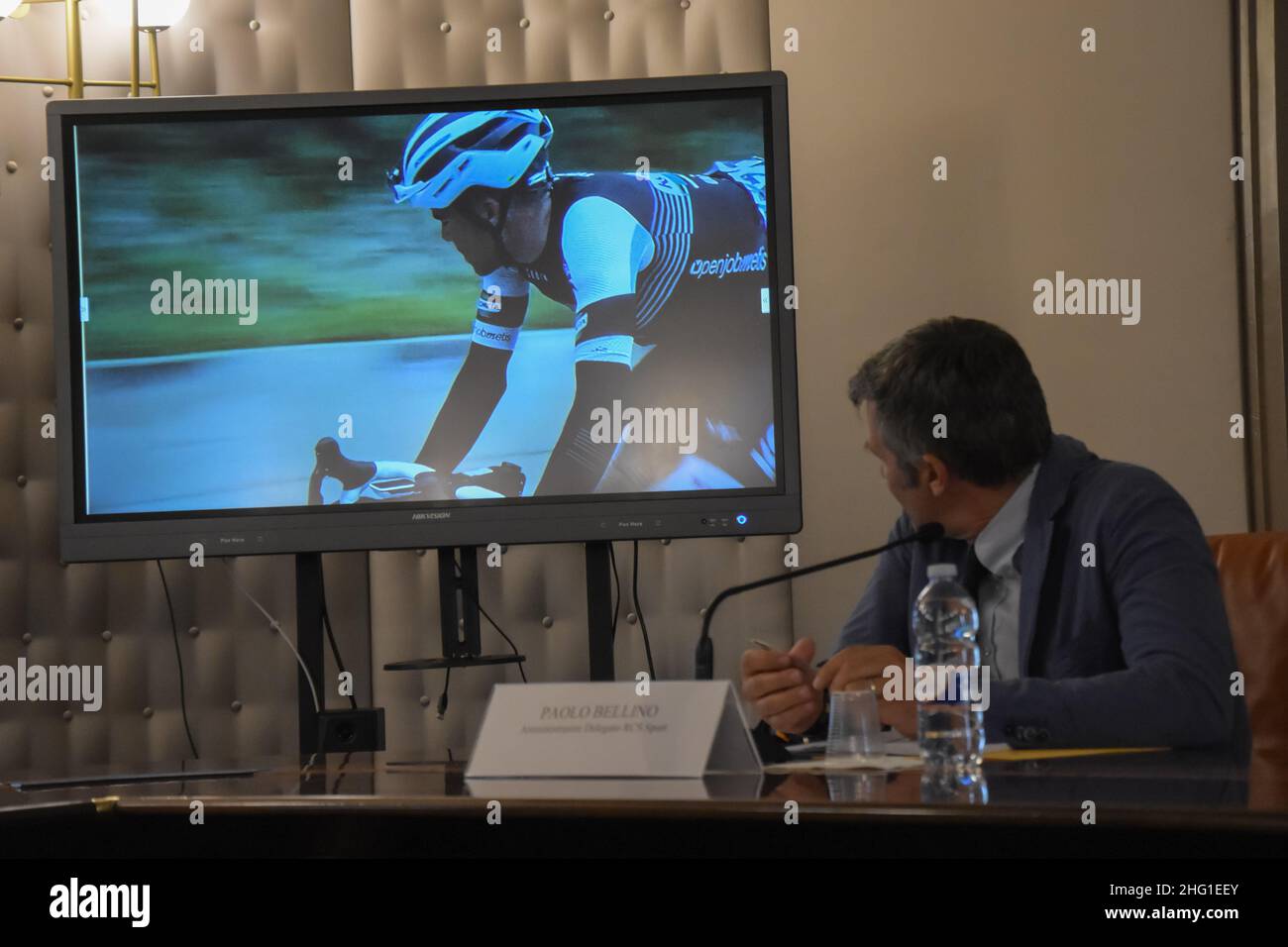 Foto Francesco Militello Mirto/Lapresse 16 settembre 2021 Palerme, ItaliaSport Ciclismo Presso Palazzo d&#x2019;Orléans, sede della Presidenza della Regione Siciliana, &#XE8; stato presito il Giro di Sicilia 2021.Nella foto :l&#x2019;Amministratore Delegato di RCS Sport, Paolo BellinoPhoto Francesco Militello Mirto/Lapresse 16 septembre 2021 Palerme, Italie Sport Cycling Conférence de presse pour 'il Giro di Sicilia 2021' au Palazzo d'Orléans.Sur la photo: RCS Sport, Paolo Bellino Banque D'Images