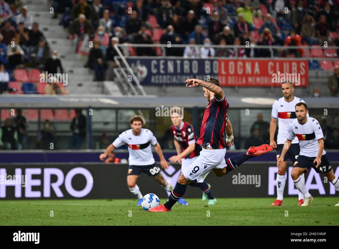 Massimo Paolone/Lapresse 21 septembre 2021 Bologna, Italie football Bologna vs Gênes - Ligue italienne de football A TIM 2021/2022 - Stade Renato Dall'Ara dans le pic: Marko Arnautovic (Bologna F.C.) but 2-1 Banque D'Images