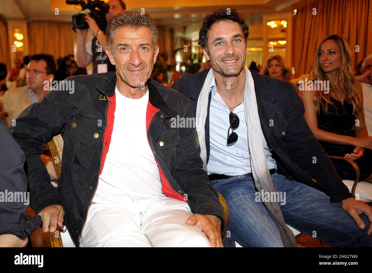 Ezio Greggio e Raoul Bova au Festival du film de Taormina 2009 à Messine, Italie Banque D'Images