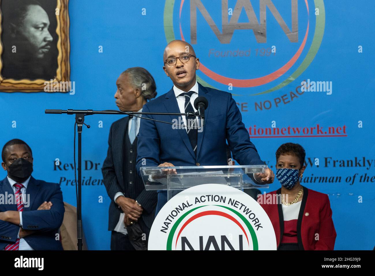 New York, NY - 17 janvier 2022 : le procureur américain Damian Williams parle lors du forum annuel de politique publique de la Journée Martin Luther King du National action Network au siège social du NAN Banque D'Images