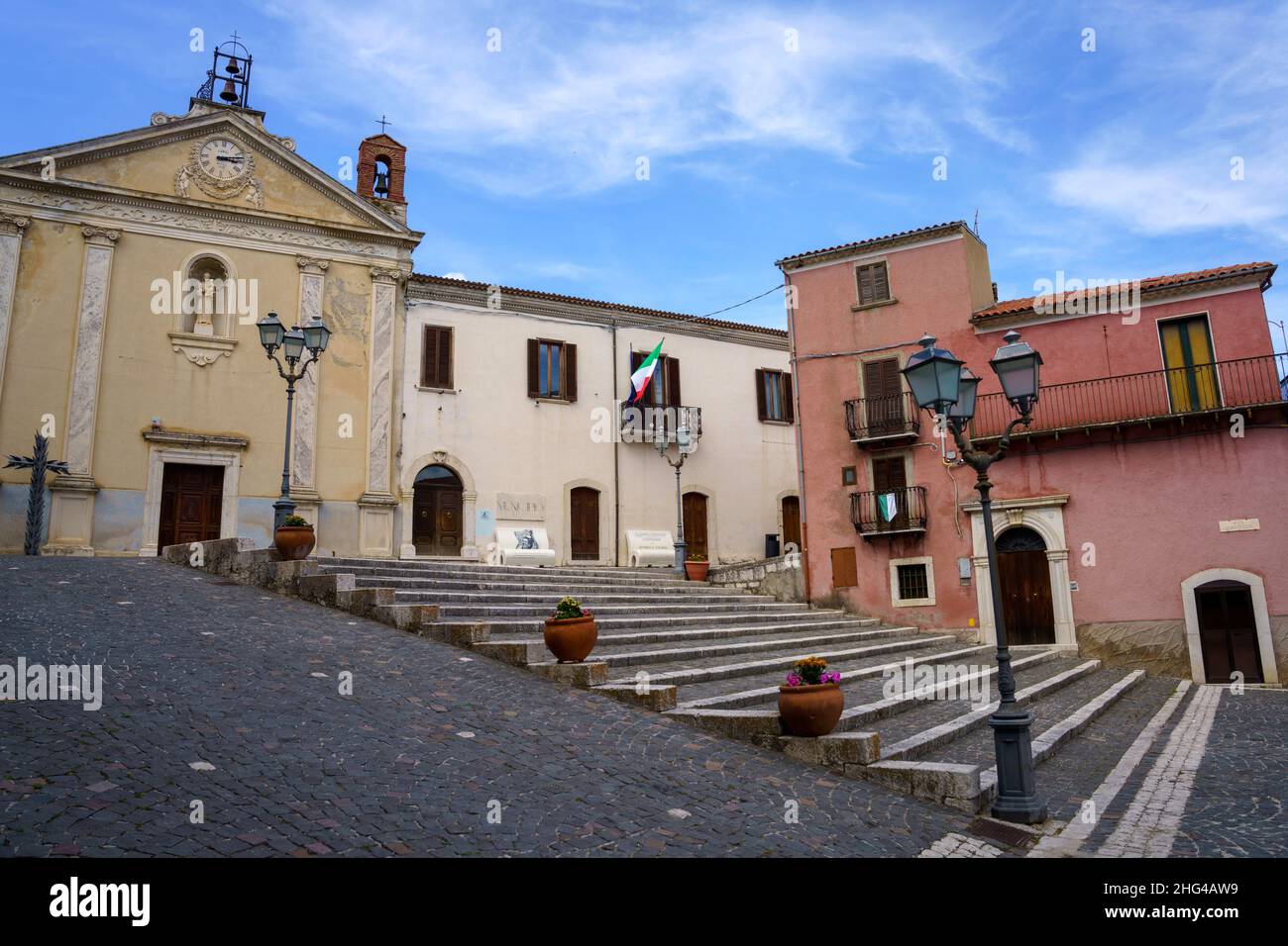 Macchiagodena, ancien village de la province d'Isernia, Molise, Italie, au printemps Banque D'Images