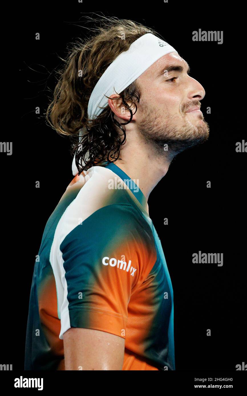 Melbourne, Australie.18th janvier 2022.STEFANOS TSITSIPAS (GRE) en action le jour 2 à l'Open d'Australie 2022 le mardi 2022 janvier, Melbourne Park crédit: Corleve/Alay Live News Banque D'Images
