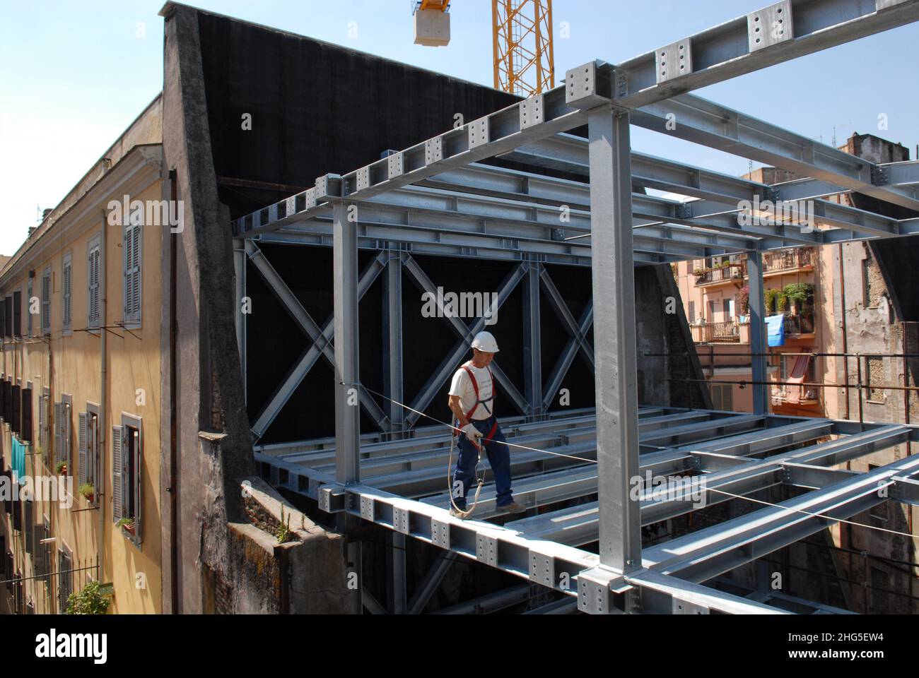 Rome, Italie 18/07/2006: Chantier de construction du bâtiment EMPAM, piazza Vittorio Emanuele II©Andrea Sabbadini Banque D'Images