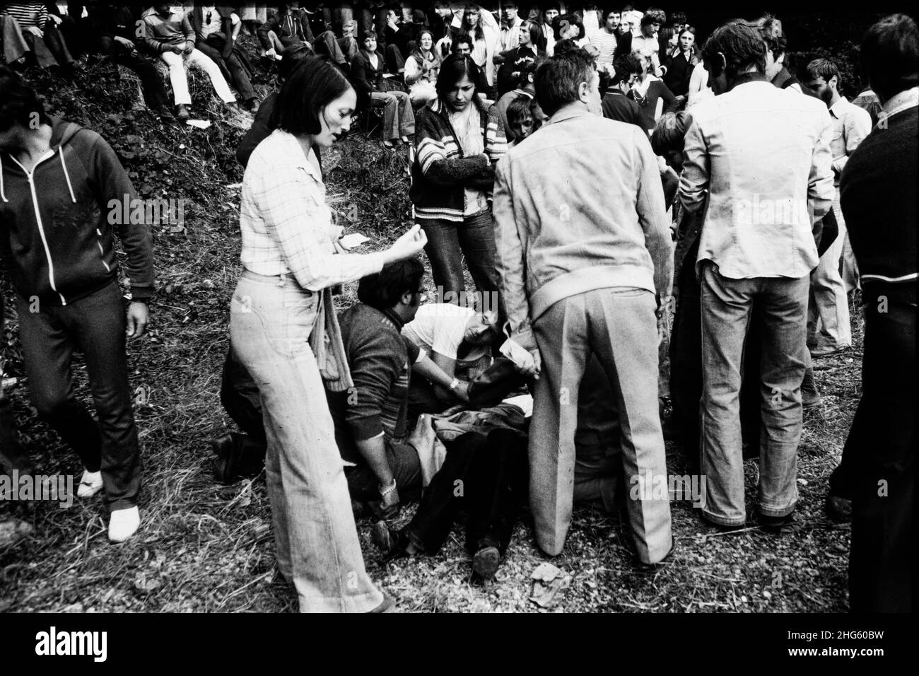 Archives 80ies : accident dramatique à la course d'escalade de la colline de Boyeux Saint-Jérôme, Ain, France Banque D'Images