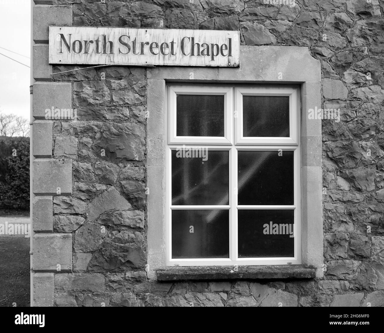 Janvier 2022 - la chapelle de North Street maintenant déserte dans le village de Cheddar, Somerset, Angleterre, Royaume-Uni. Banque D'Images