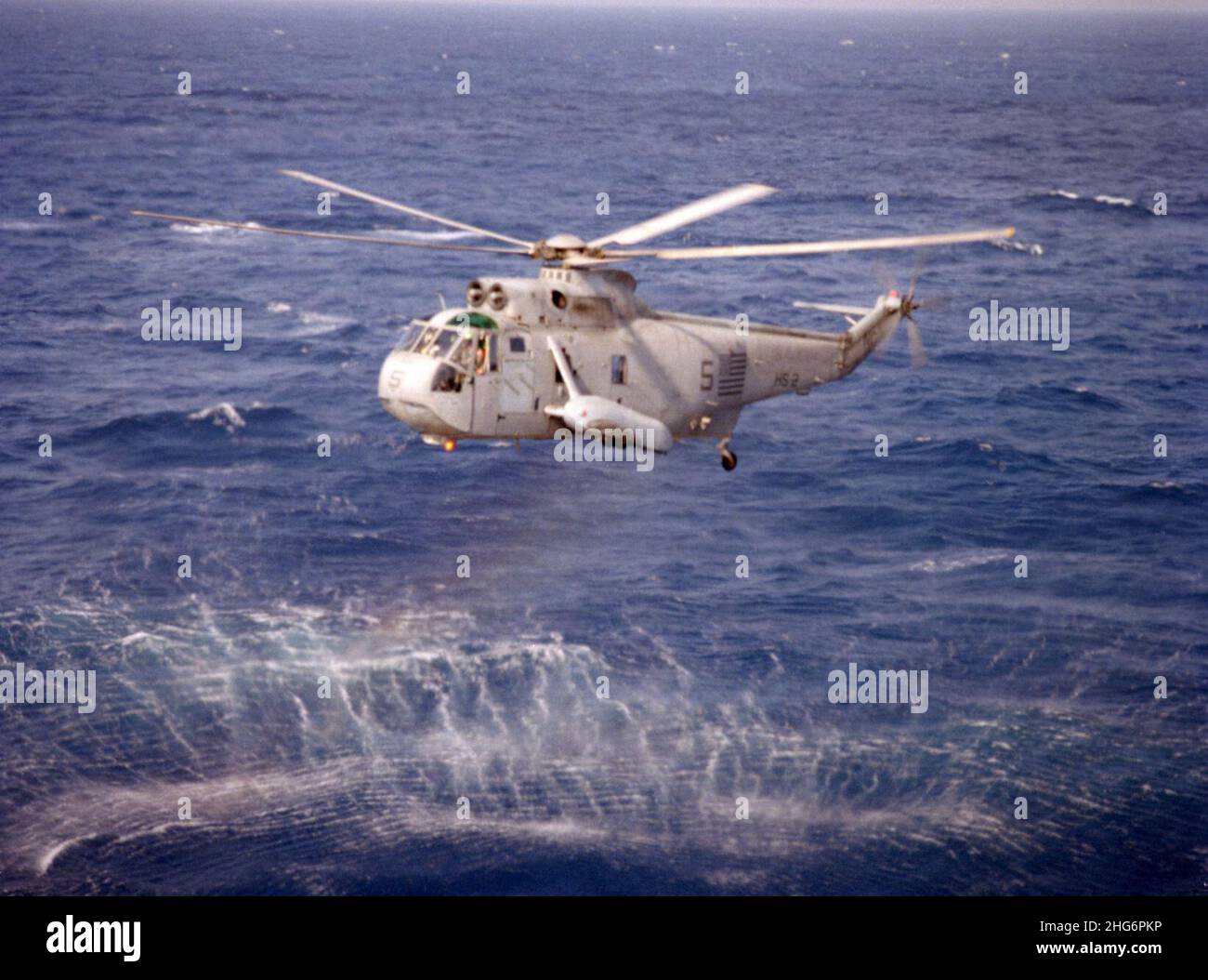 SH-3H Sea King HS-2 au vol 1987. Banque D'Images