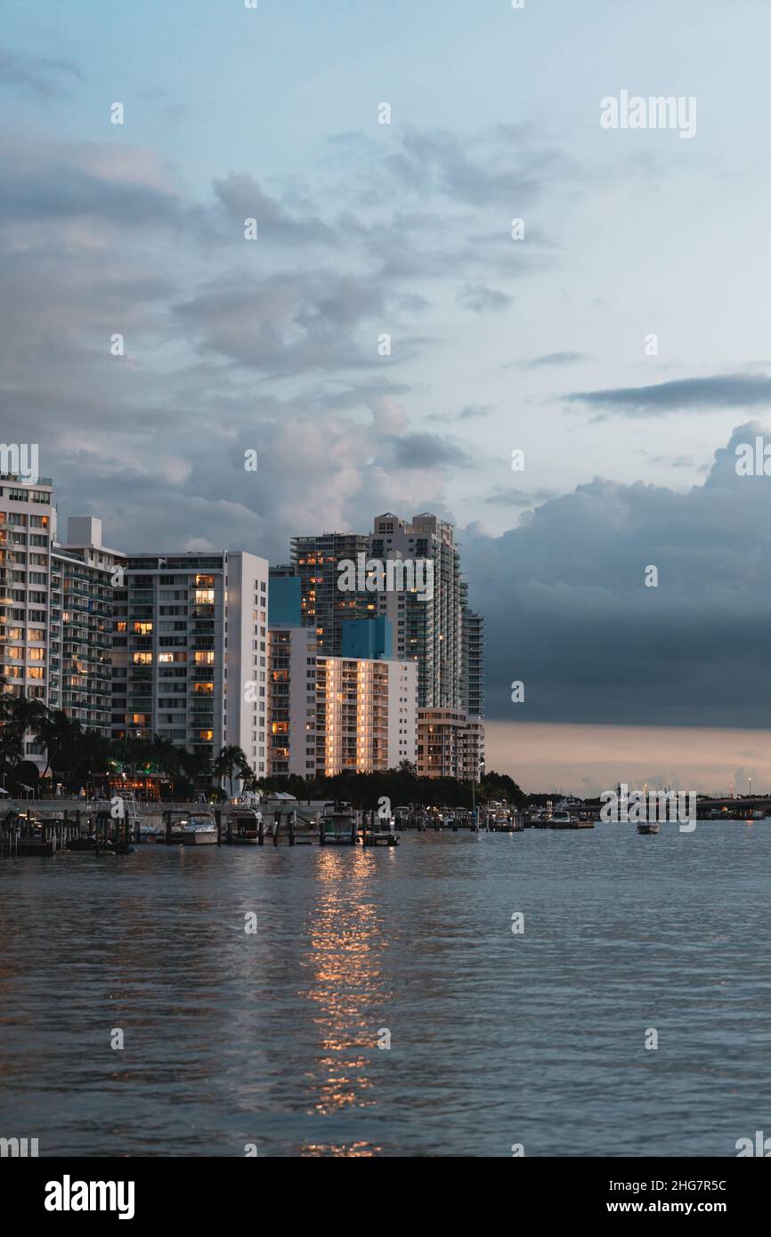 Bâtiments Miami Beach appartement coucher de soleil Banque D'Images