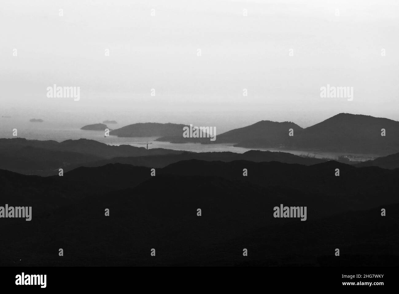Silhouette aérienne du golfe de Poeti depuis Appennino, Italie, la spezia Banque D'Images