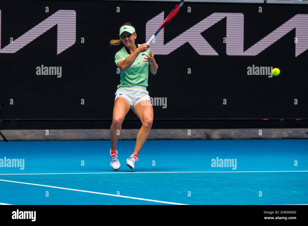 Melbourne, Australie.17th janvier 2022.Fiona Ferro lors du match de la grande Slam de l'Open d'Australie de 1 à la Margaret court Arena de Melbourne Olympic ParkVictory for Elina Svitolina.(6,1) (7,6) (photo d'Alexander Bogatirev/SOPA Images/Sipa USA) crédit: SIPA USA/Alay Live News Banque D'Images