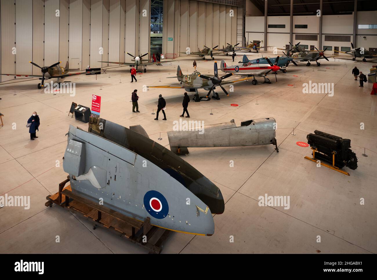 Duxford Imperial War Museum_Spitfire Exhibition_IWM_Duxford Cambridgshire_England_UK_19 janvier 2022 Spitfire Evolution d'une exposition d'icônes de 11 SP Banque D'Images