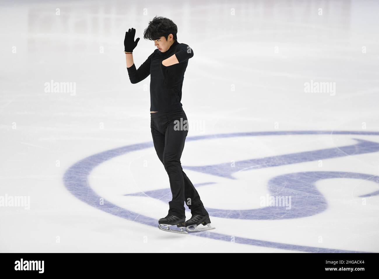 Tallinn, Estonie.19th janvier 2022.Junhwan CHA (KOR), pendant la pratique masculine, aux Championnats de patinage artistique 2022 de l'UIP sur quatre continents, au Tondiaba Ice Hall, le 19 janvier 2022 à Tallinn, Estonie.Credit: Raniero Corbelletti/AFLO/Alay Live News Credit: AFLO Co. Ltd./Alay Live News Banque D'Images