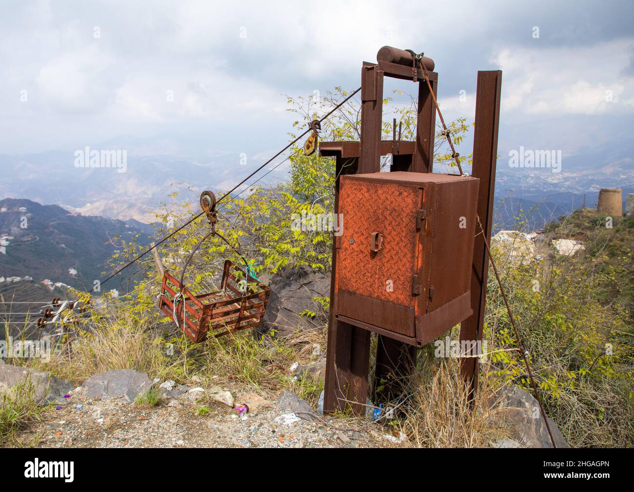 Câble dans la montagne près de la frontière du Yémen, province de Jizan, montagnes de Faifa, Arabie Saoudite Banque D'Images