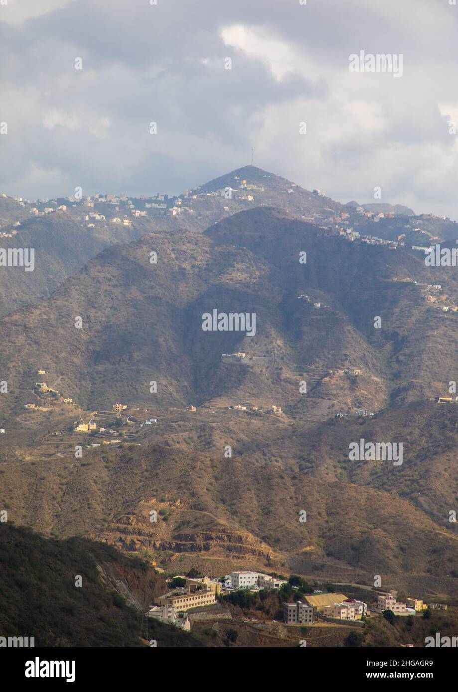 Village dans la montagne près de la frontière du Yémen, province de Jizan, montagnes de Faifa, Arabie Saoudite Banque D'Images