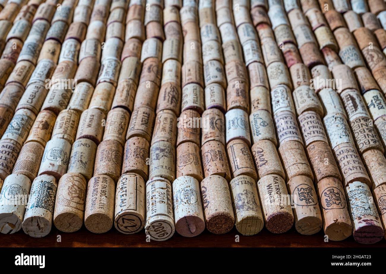 Collection de bouchons de vin : vins fins, vins français, vins argentins, vins italiens, Rioja,Château Meaume Banque D'Images