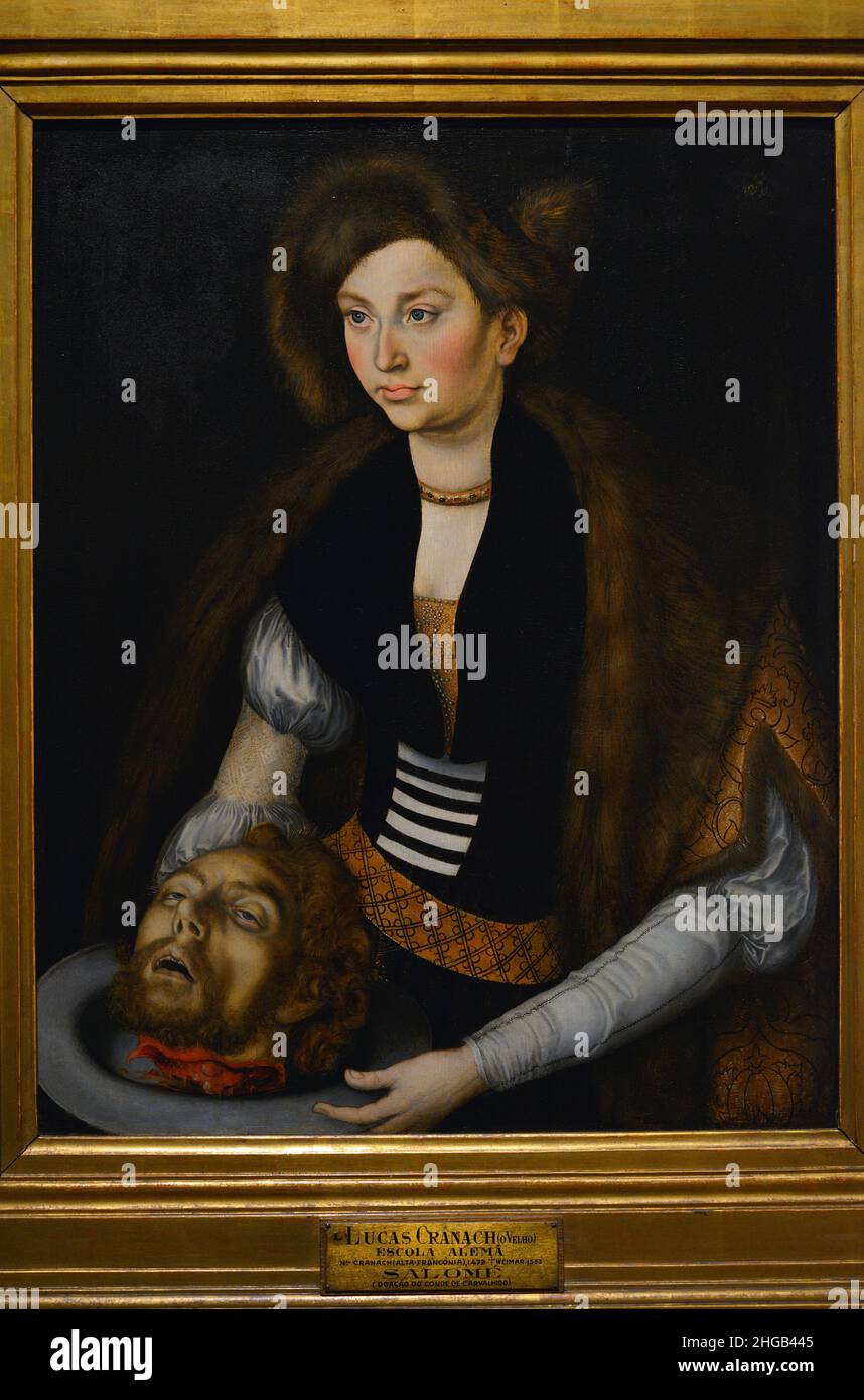 Lucas Cranach l'aîné (1472-1553).Peintre allemand.Salome, 1510-1515.Représentée comme Catherine de Saxe (1428-1524), archiduchesse d'Autriche, tenant un plateau avec la tête de Saint Jean-Baptiste.Huile sur bois de chêne.Musée national d'Art ancien Lisbonne, Portugal. Banque D'Images