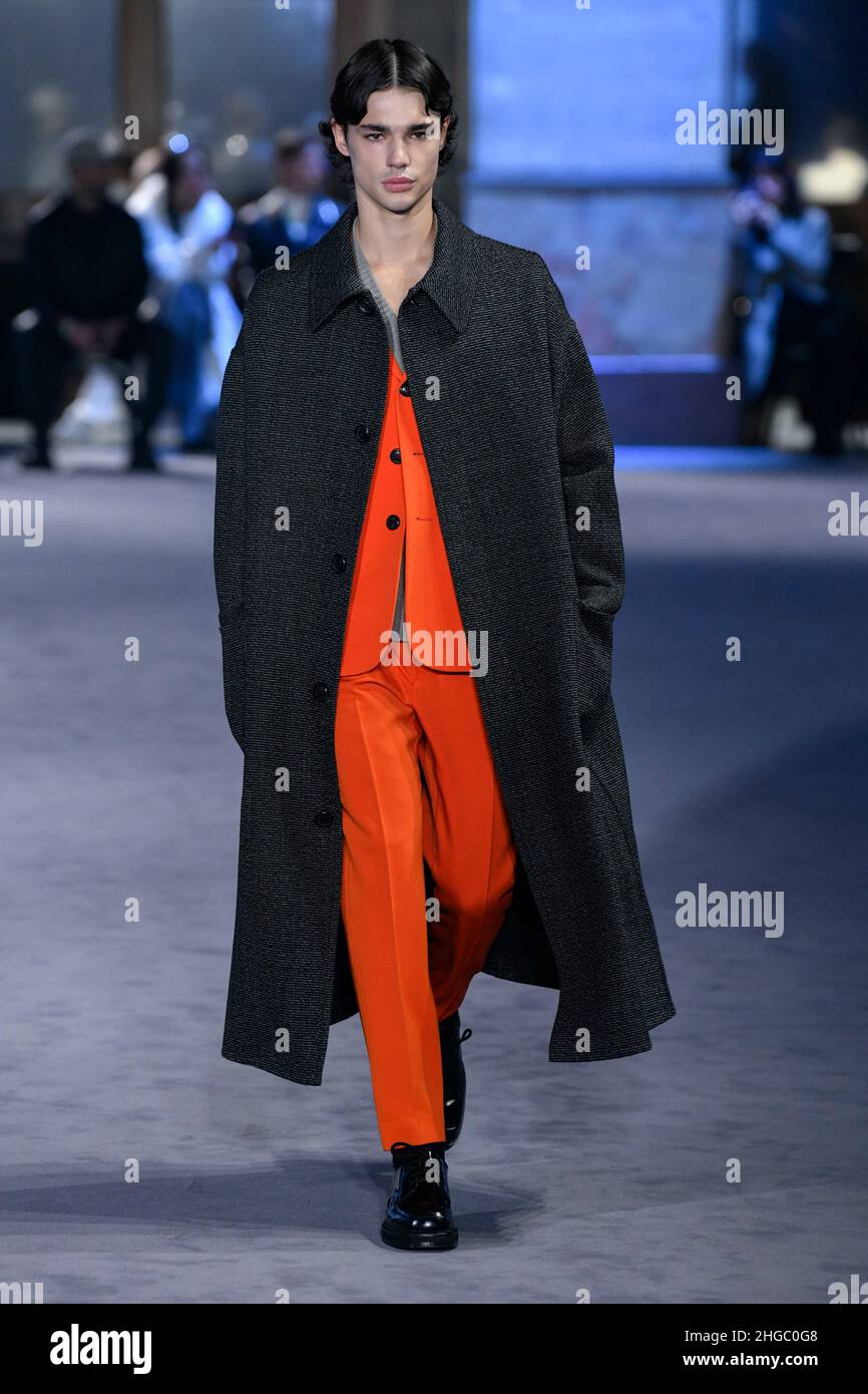 Paris, France.19th janvier 2022.Ami automne/hiver 2022-23 piste pendant Paris Fashion week vêtements pour hommes janvier 2022 - Paris, France 19/01/2022 crédit: dpa/Alamy Live News Banque D'Images