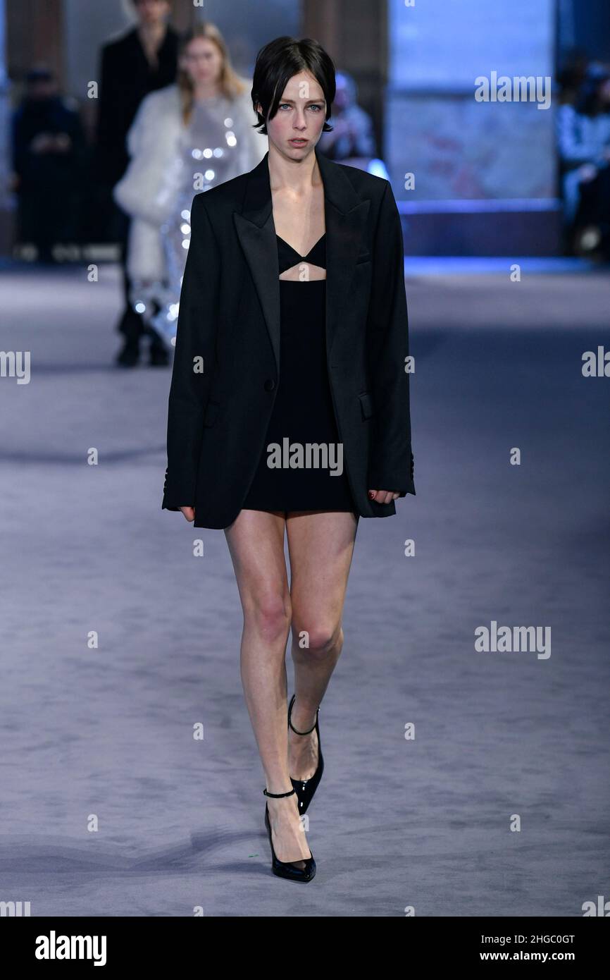 Paris, France.19th janvier 2022.Ami automne/hiver 2022-23 piste pendant Paris Fashion week vêtements pour hommes janvier 2022 - Paris, France 19/01/2022 crédit: dpa/Alamy Live News Banque D'Images