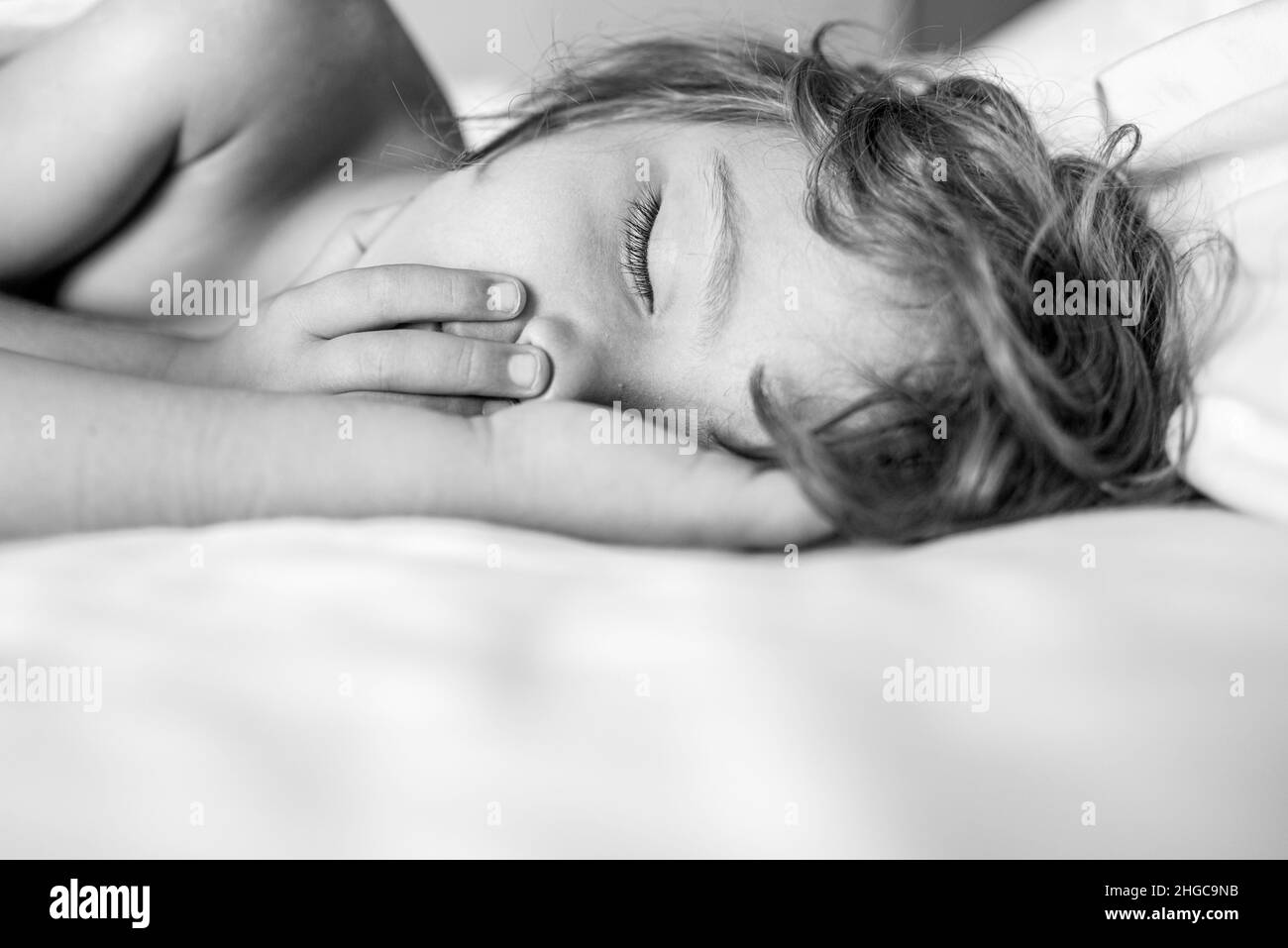 Sleeping with open mouth Banque d images noir et blanc Alamy