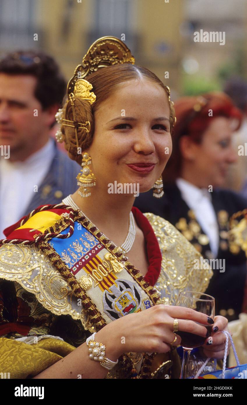 espagne Valence Las fallas festival traditionnel robe coiffure Banque D'Images