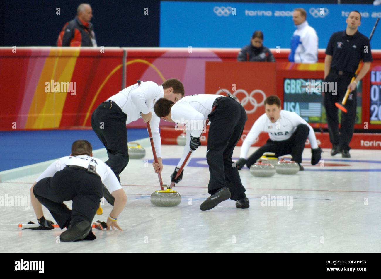 Pinerolo Italie 2006-02-19: Turin Jeux Olympiques d'hiver 2006, équipe nationale masculine de curling aux Etats-Unis Banque D'Images