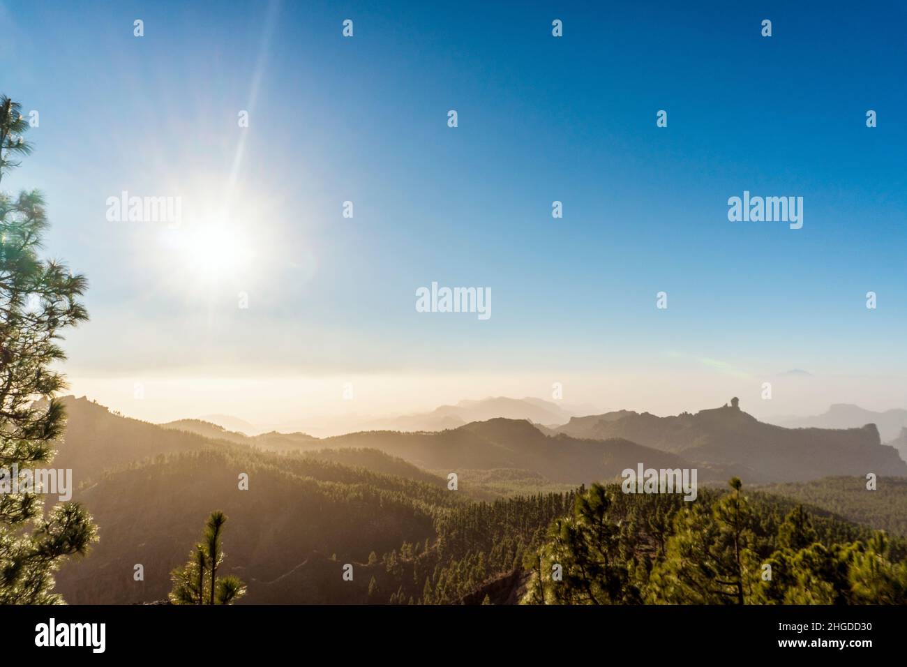 Vue depuis le plus haut sommet de la Grande Canarie appelée Pico de las nieves, îles Canaries, Espagne Banque D'Images