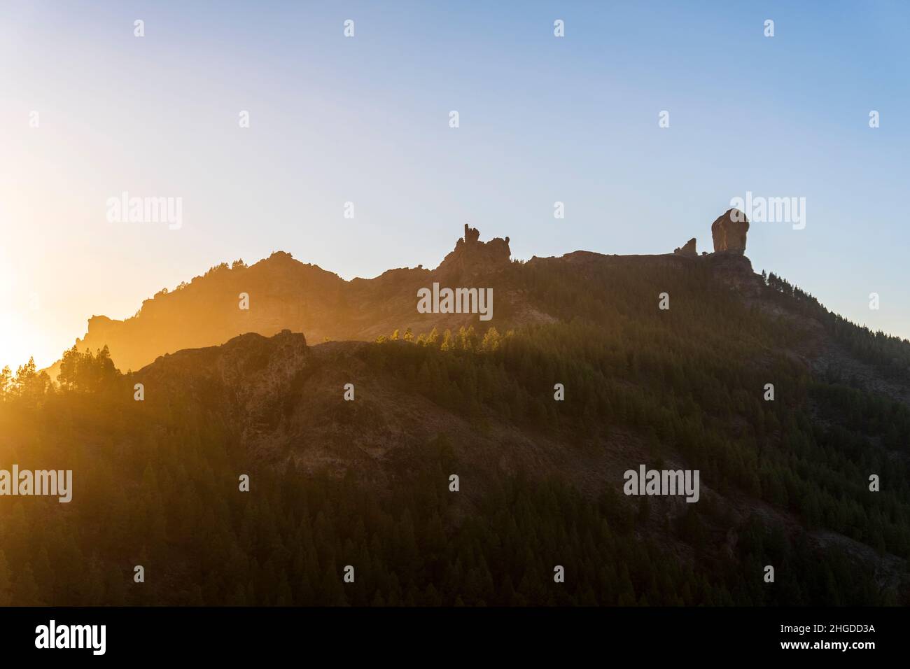 Magnifique paysage de montagne Roque Nublo au coucher du soleil, Gran Canaria, îles Canaries, Espagne Banque D'Images
