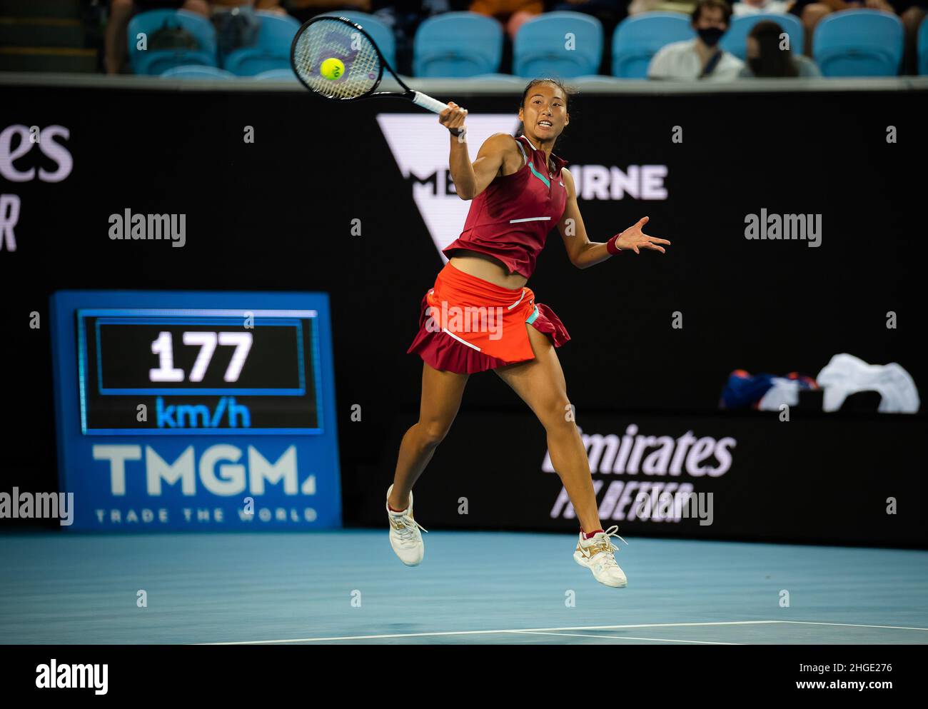 Qinwen Zheng de Chine en action contre Maria Sakkari de Grèce lors du deuxième tour de l'Open d'Australie 2022, tournoi de tennis WTA Grand Chelem le 19 janvier 2022 à Melbourne Park à Melbourne, Australie - photo : Rob Prange/DPPI/LiveMedia Banque D'Images