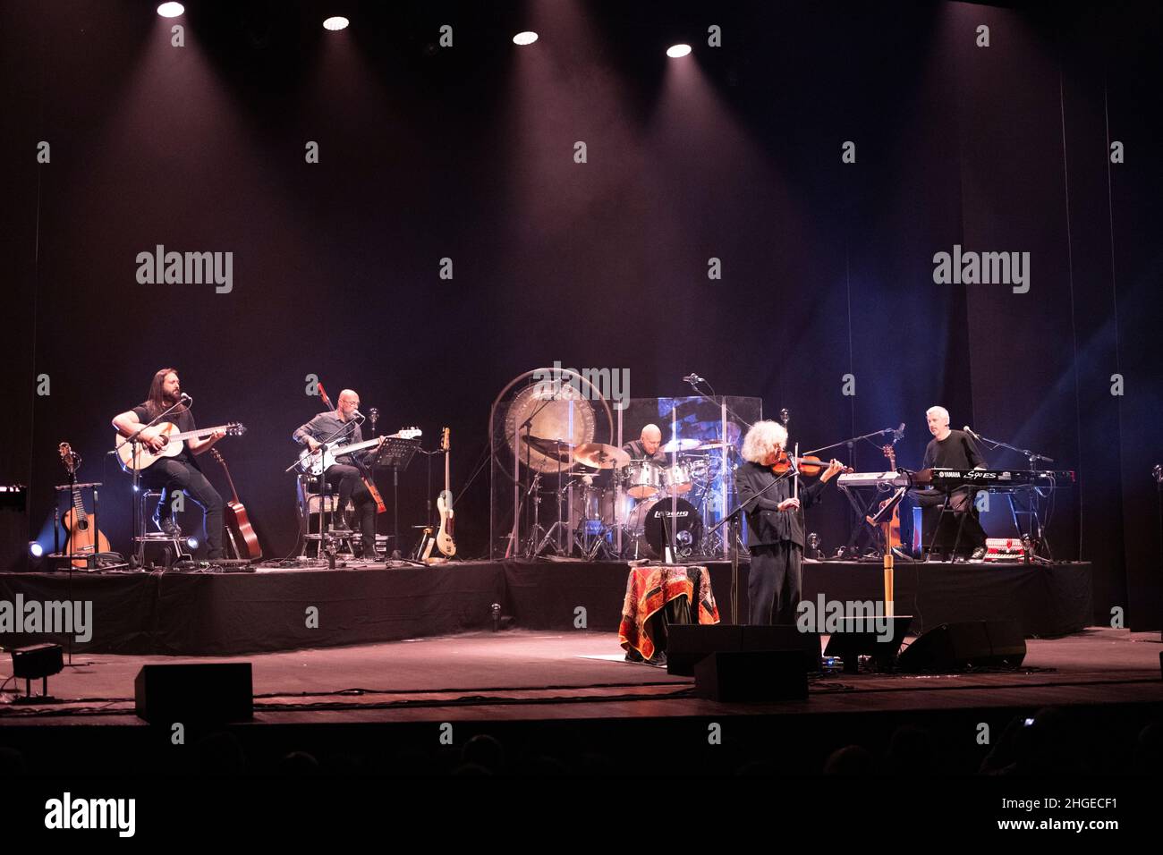 Le chanteur et violoniste italien Angelo Branduardi en concert “il cammino dell’anime tour” au Teatro Colosseo le 19 janvier 2021 à Turin, Italie. Banque D'Images