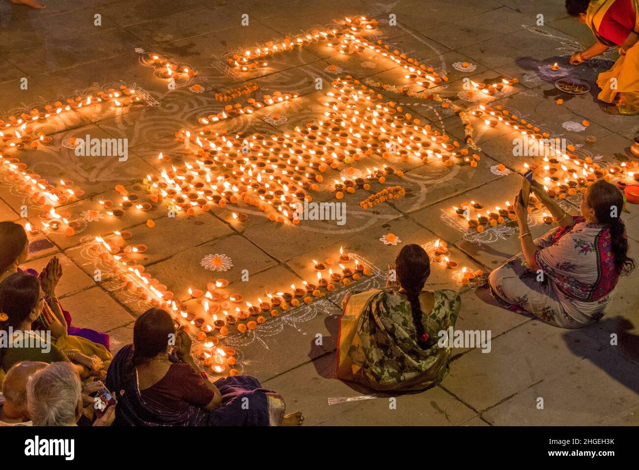 célébration du dev diwali à varanasi inde Banque D'Images