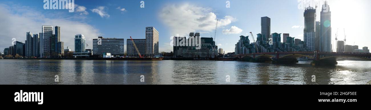 londres/royaume-uni - 20 janvier 2022 : vue panoramique du remblai albert sur la tamise à londres Banque D'Images