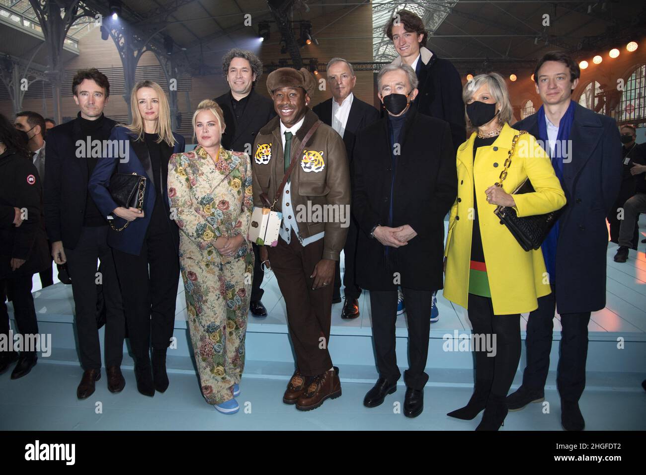 Paris, France.20th janvier 2022.Antoine Arnault, Delphine Arnault, Shannon Abloh, Gustavo, Tyler le Créateur,Michael Burke, Bernard Arnault, Helene Arnault, Frederic Arnault et Alexandre Arnault ont assisté au salon Louis Vuitton pour hommes automne/hiver 2022-2023 dans le cadre de la semaine de la mode de Paris à Paris, le 20 janvier 2022.Photo d'Aurore Marechal/ABACAPRESS.COM crédit: Abaca Press/Alay Live News Banque D'Images