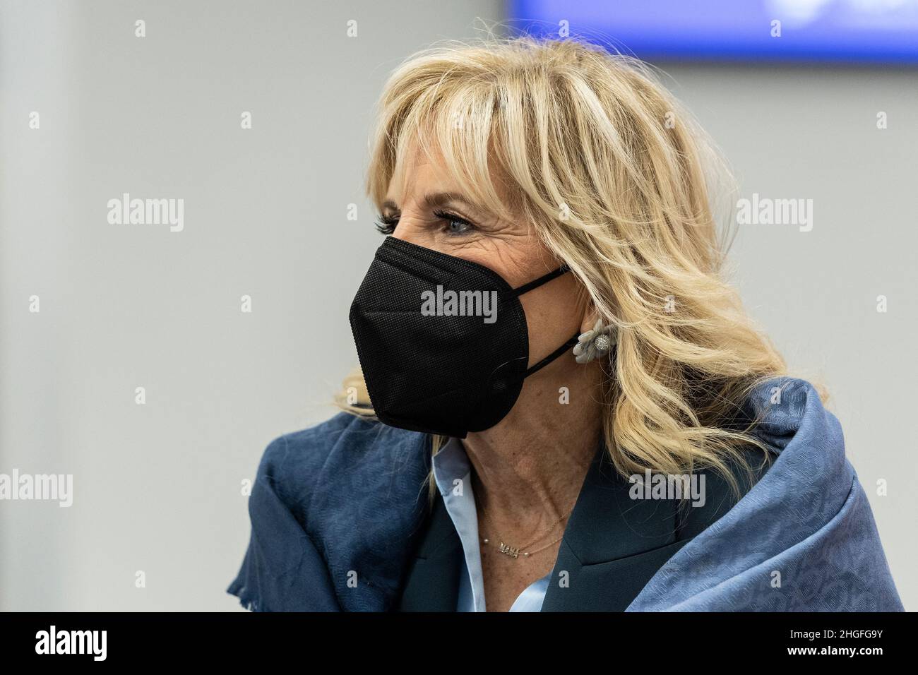 Paramus, États-Unis.20th janvier 2022.La première dame, le Dr Jill Biden, visite le Bergen Community College à Paramus, NJ, le 20 janvier 2022 avec le secrétaire à l'éducation Miguel Cardona.Le Dr Biden était accompagné du gouverneur du New Jersey Phil Murphy et de son épouse Tammy Murphy.Le Dr Biden et le secrétaire Cardona ont tous deux souligné dans leurs remarques de nouvelles mesures visant à utiliser les fonds fédéraux de secours en cas de pandémie disponibles par le biais du Plan américain de sauvetage pour soutenir les besoins de base des étudiants des collèges et universités.(Photo de Lev Radin/Sipa USA) crédit: SIPA USA/Alay Live News Banque D'Images