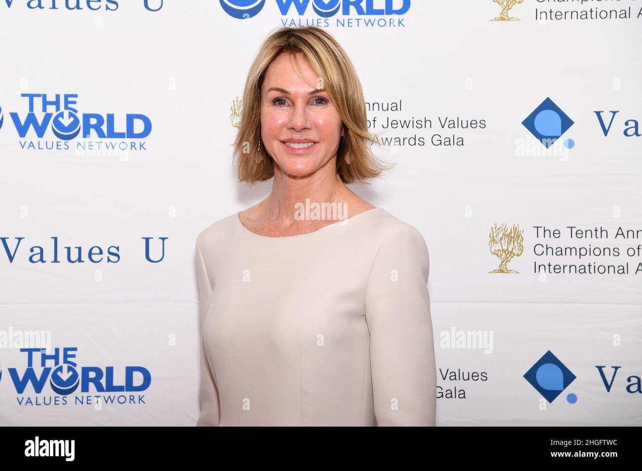 New York, États-Unis.20th janvier 2022.Kelly Craft, ancienne ambassadrice des États-Unis aux Nations Unies, assiste au Gala annuel des champions des valeurs juives 10th au Carnegie Hall de New York, NY, le 20 janvier 2022.(Photo par Anthony Behar/Sipa USA) crédit: SIPA USA/Alay Live News Banque D'Images