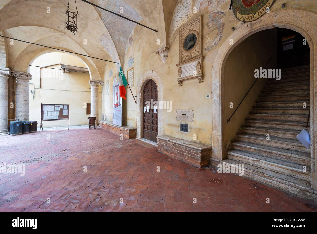 Pienza (Italie) - la magnifique ville médiévale de la Toscane au printemps, avec des vues et des paysages très célèbres dans le site de l'UNESCO de Val d'Orcia Banque D'Images